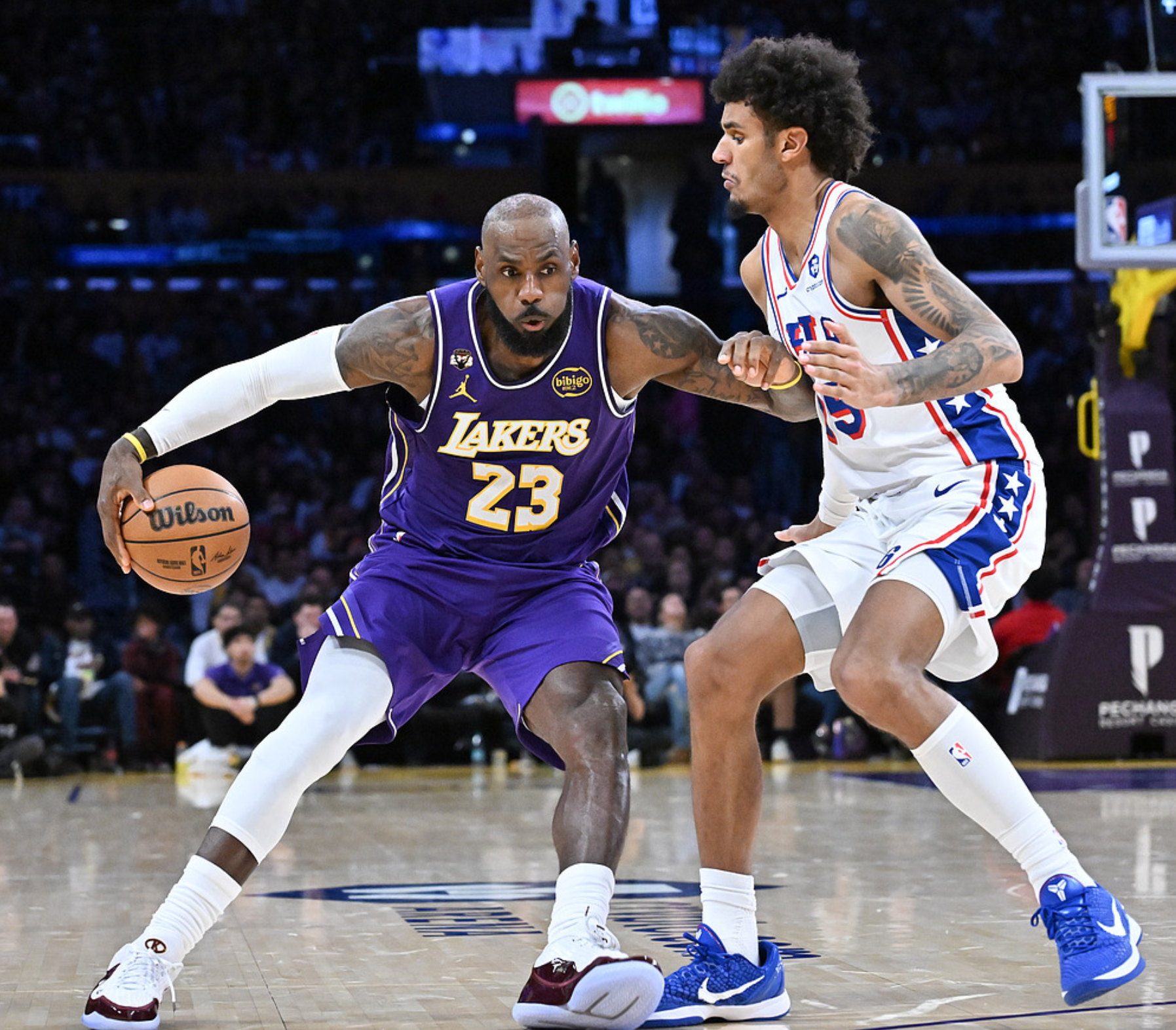 蜘蛛直播官方入口-就在今天!詹姆斯打破尘封22年NBA纪录,登顶历史第一