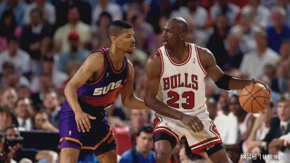 蜘蛛直播官方网站-NBA史上最具含金量的10个FMVP:乔丹两次上榜,11年诺天王第三!
